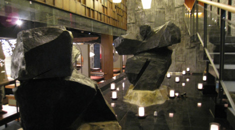 太極石雕於鼎王餐飲集團