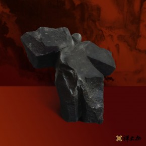 禪太極18式-10穩若泰山．極簡雕法將穩重堅毅的原石特性轉換成圓融的弧形線條
太極之勢自在從容，樸實霧黑內斂有深度更顯正氣非凡 .